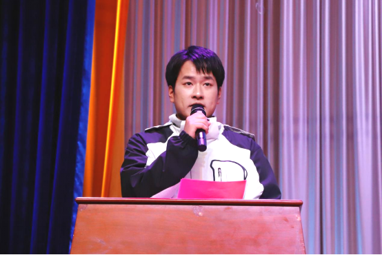 http://www.hieu.edu.cn/__local/8/AC/1B/5A7643EE2413058C6DE60656C11_16F10428_C89C3.png