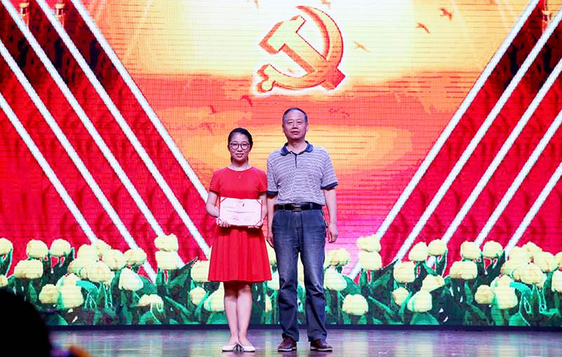 http://www.hunaneu.com/__local/F/CF/29/54701B0760BB1FDF519EC2C0092_13DB4450_E6F3E.jpg