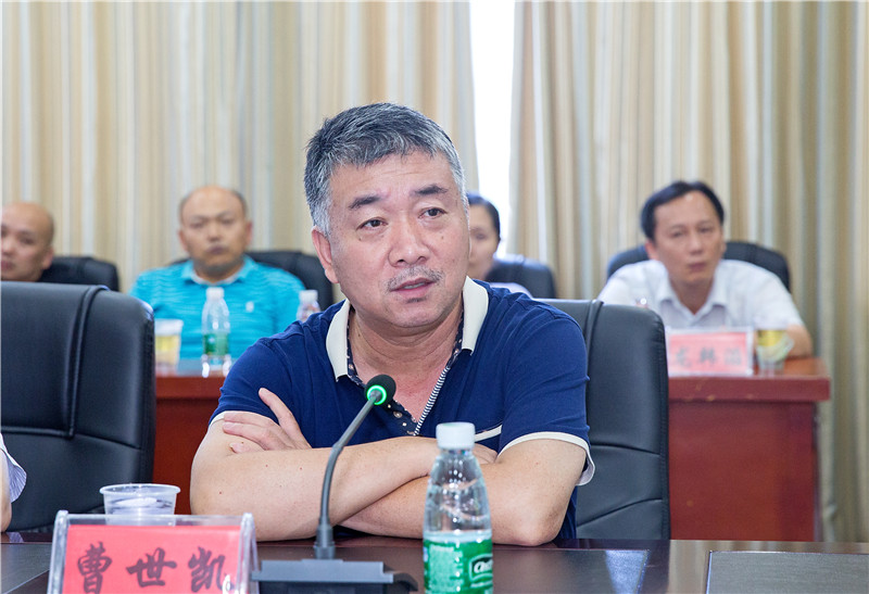 http://www.hunaneu.com/__local/B/D9/9E/52E41F72840A4798A13ECCF23C6_34D838A3_1EF71.jpg
